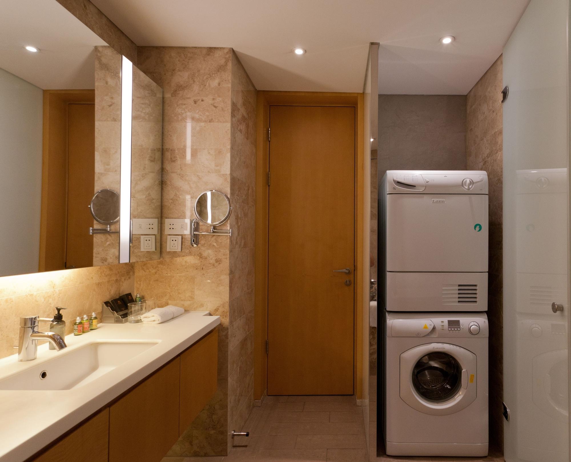 Ascott Raffles City Beijing Bagian luar foto